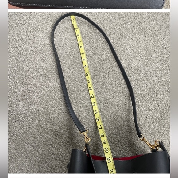 Black and Red Leather Shoulder Bag with Adjustable Strap - Picture 8 of 9